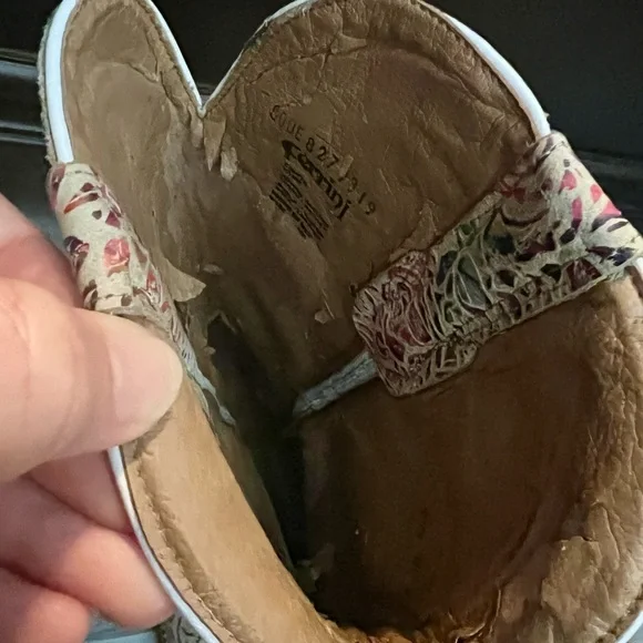 Ferrini White and Tan Western Boots - Picture 6 of 7